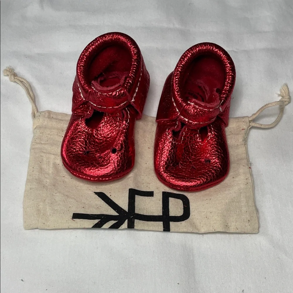 Freshly Picked Mary Jane Metallic Ruby Red Kids Moccasins Size 3